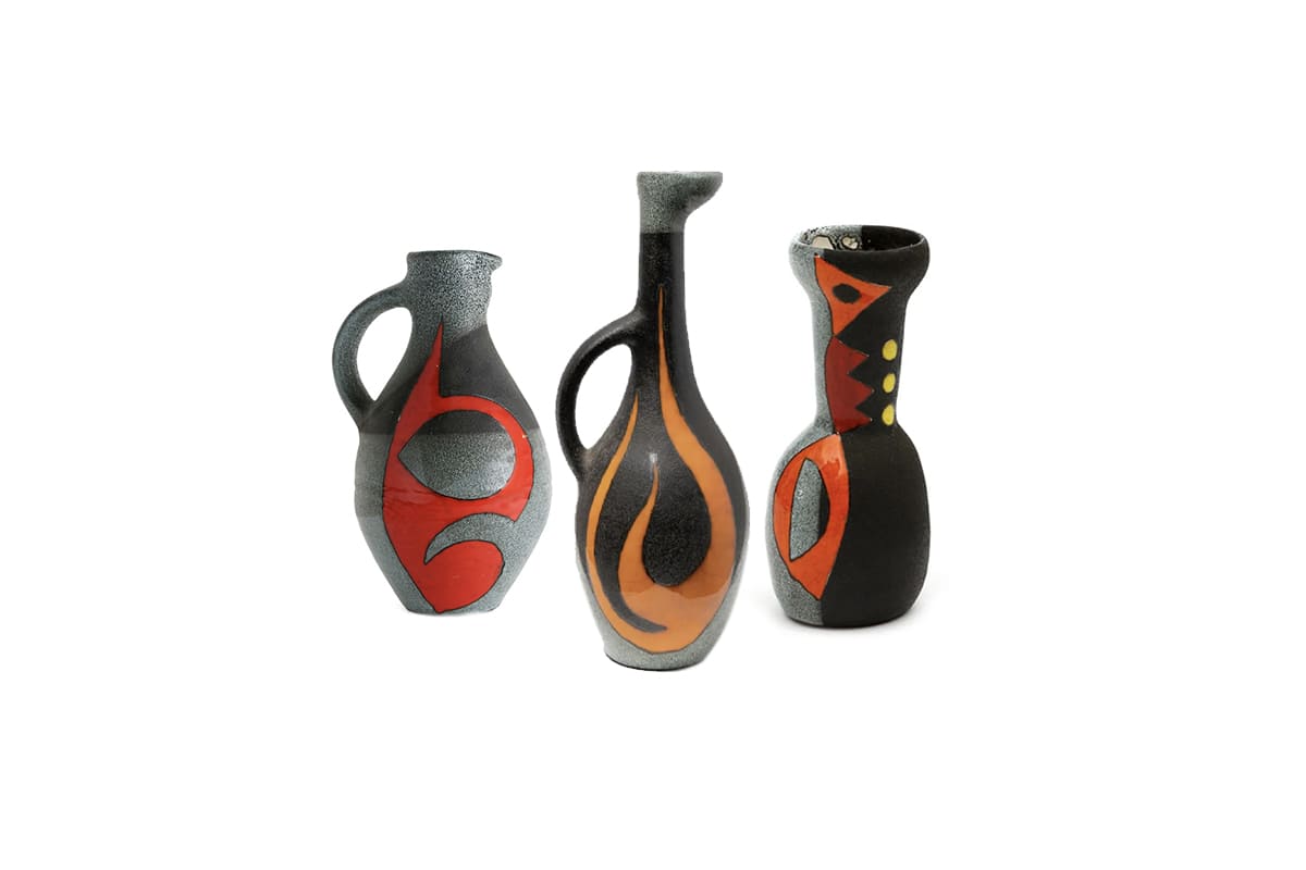 Pichet en céramique émaillée, signé Gilbert Valentin, pièce réalisée à l’Atelier Les Archanges, Vallauris, années 1950-60